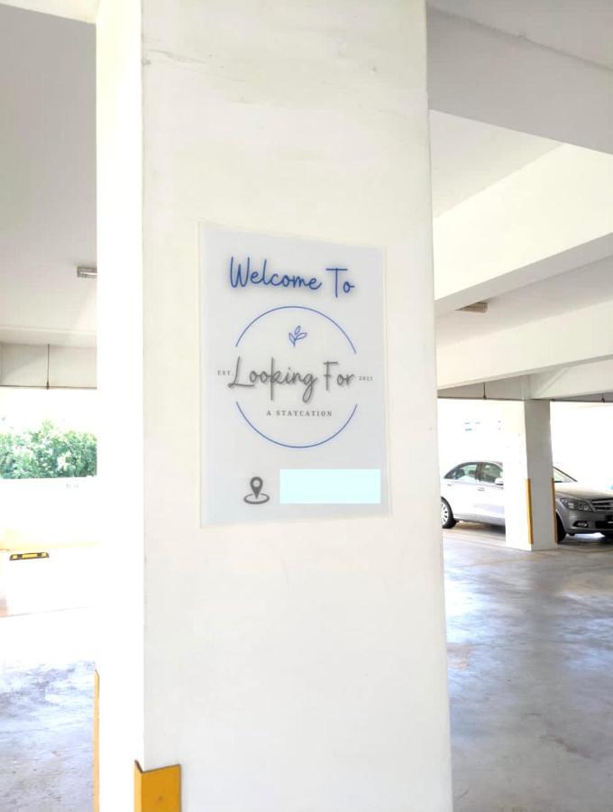 Looking For... A Staycation กัวลาตรังกานู ภายนอก รูปภาพ